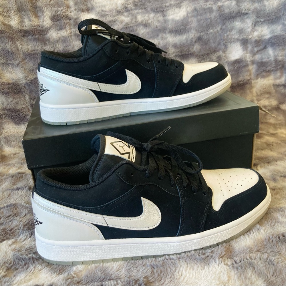 Mens 11.5 Jordan 1 Low Black & White